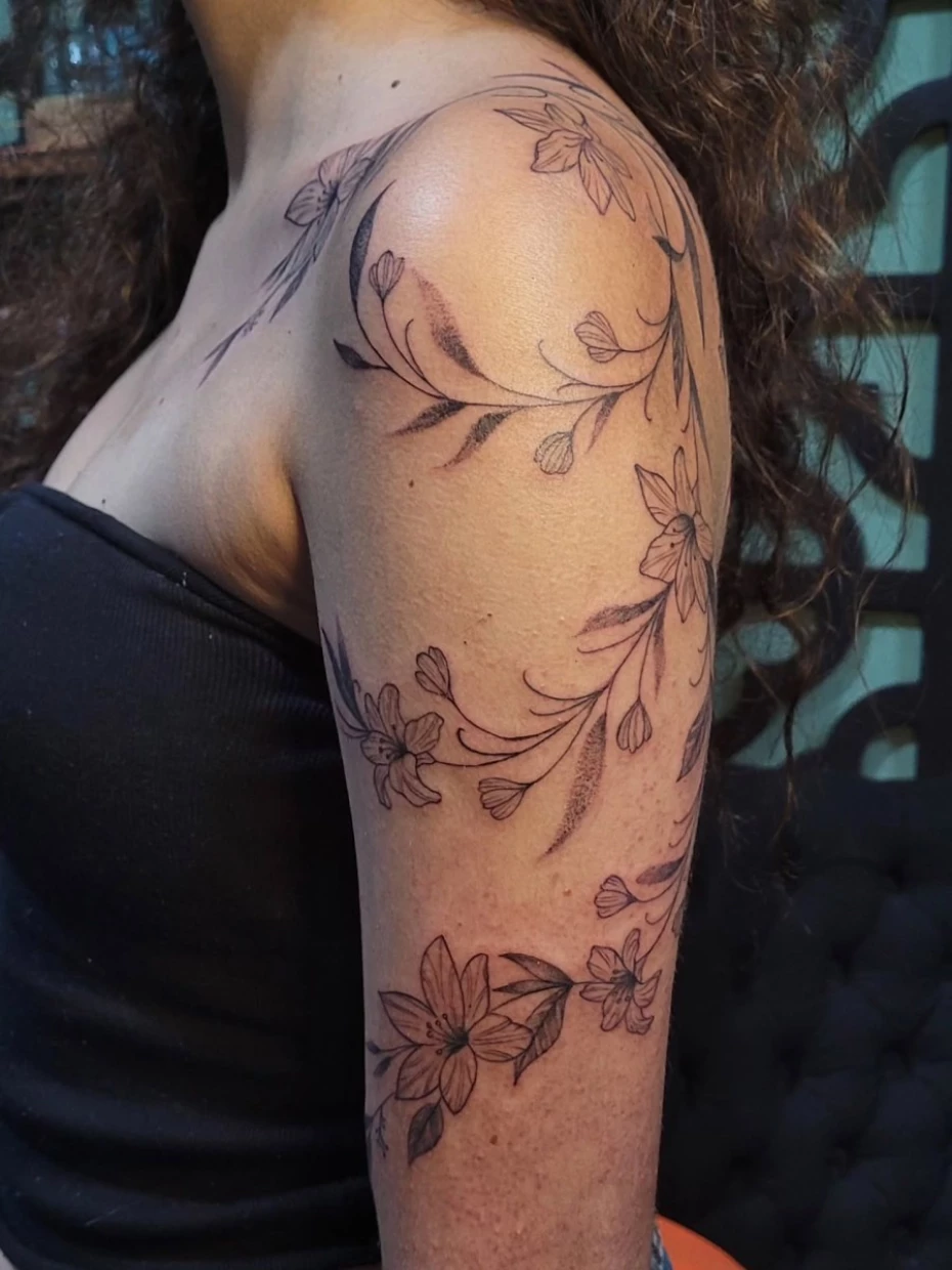 Foto 13:  — Tati Laukaz Especialista em Tatuagens Femininas desde 2009